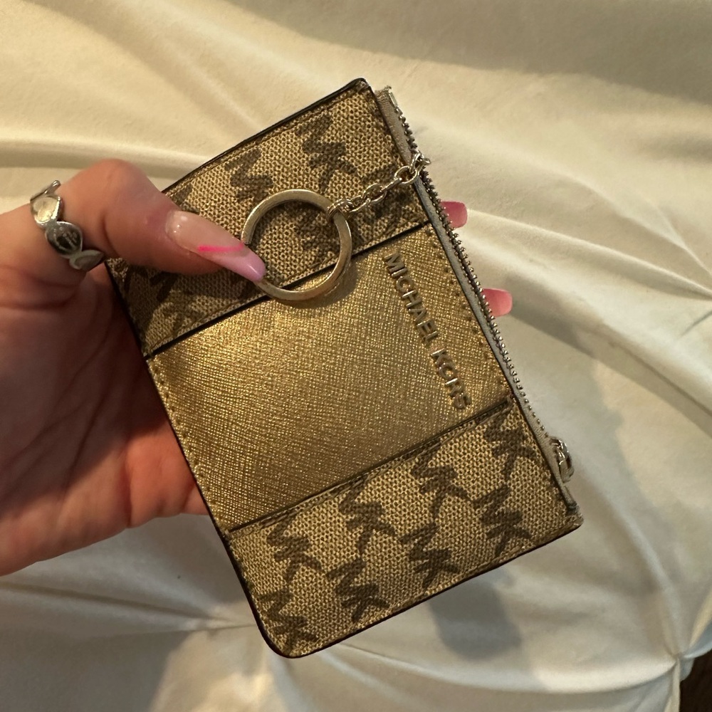 Micheal Kors Wristlet